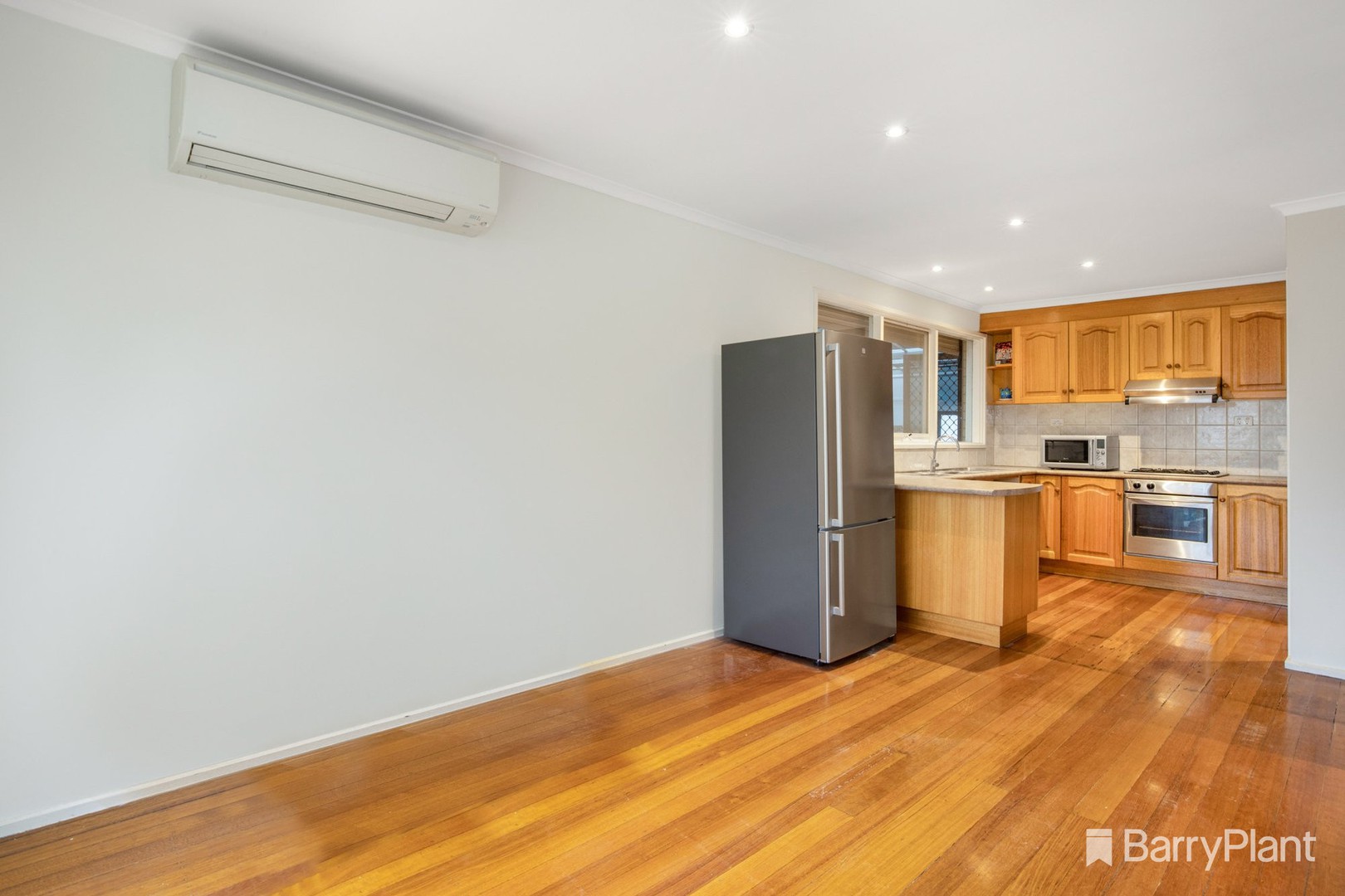 8 Neasham Drive, Dandenong North, VIC 3175, Dandenong North - Thumbnail 4