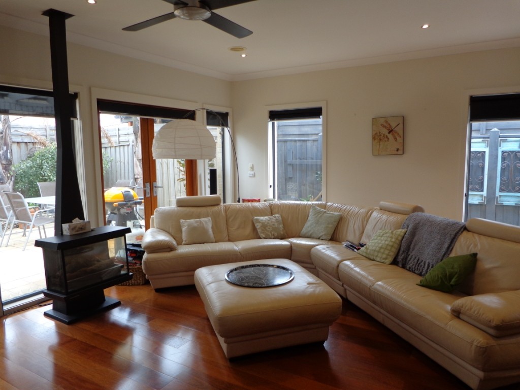 8 Needletail Close, Williams Landing, VIC 3027 - Thumbnail 2 - 24/01/2024