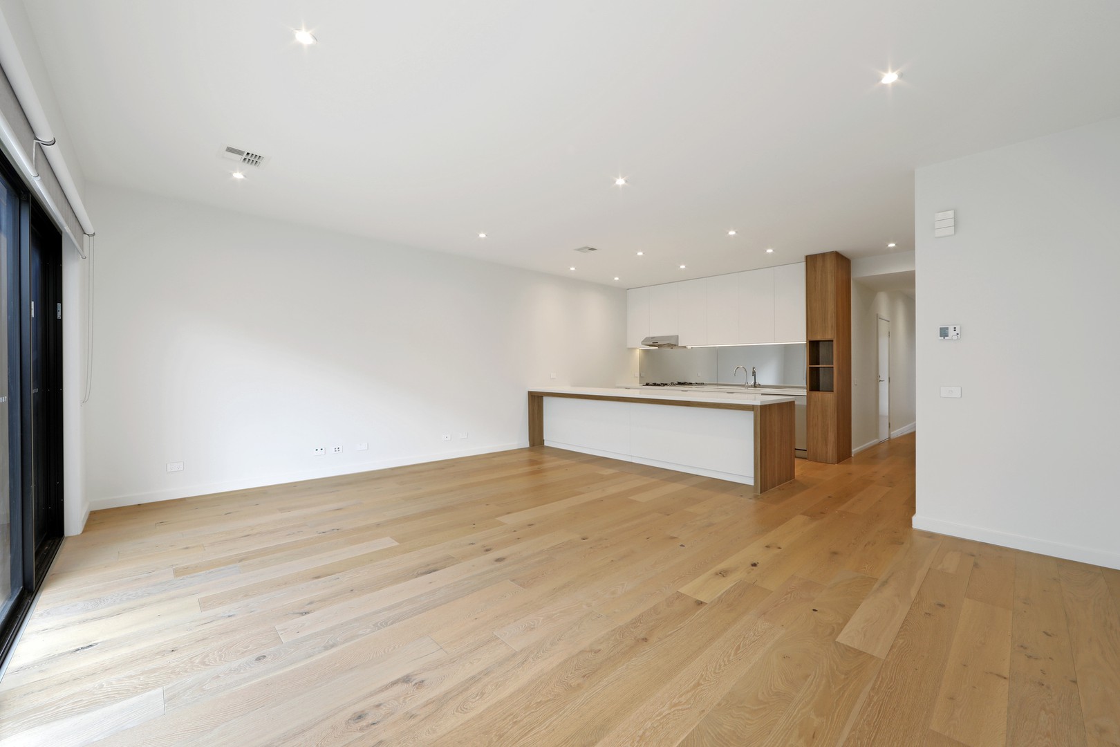 8 Newcastle Drive, Mulgrave, VIC 3170 - Thumbnail 2 - 27/04/2026