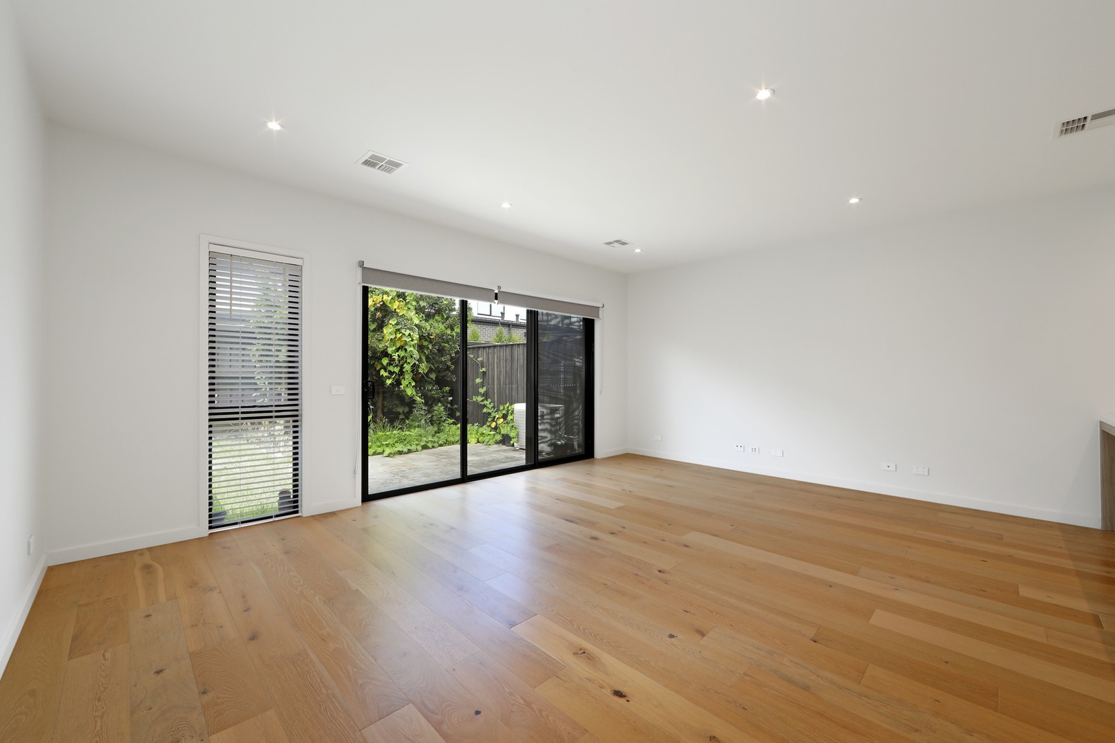 8 Newcastle Drive, Mulgrave, VIC 3170, Mulgrave - Thumbnail 5
