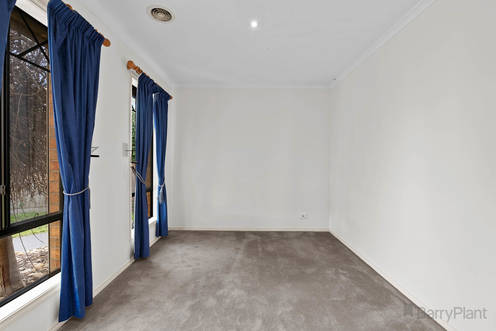 8 Nicola Court, Pakenham, VIC 3810, Pakenham - Thumbnail 7