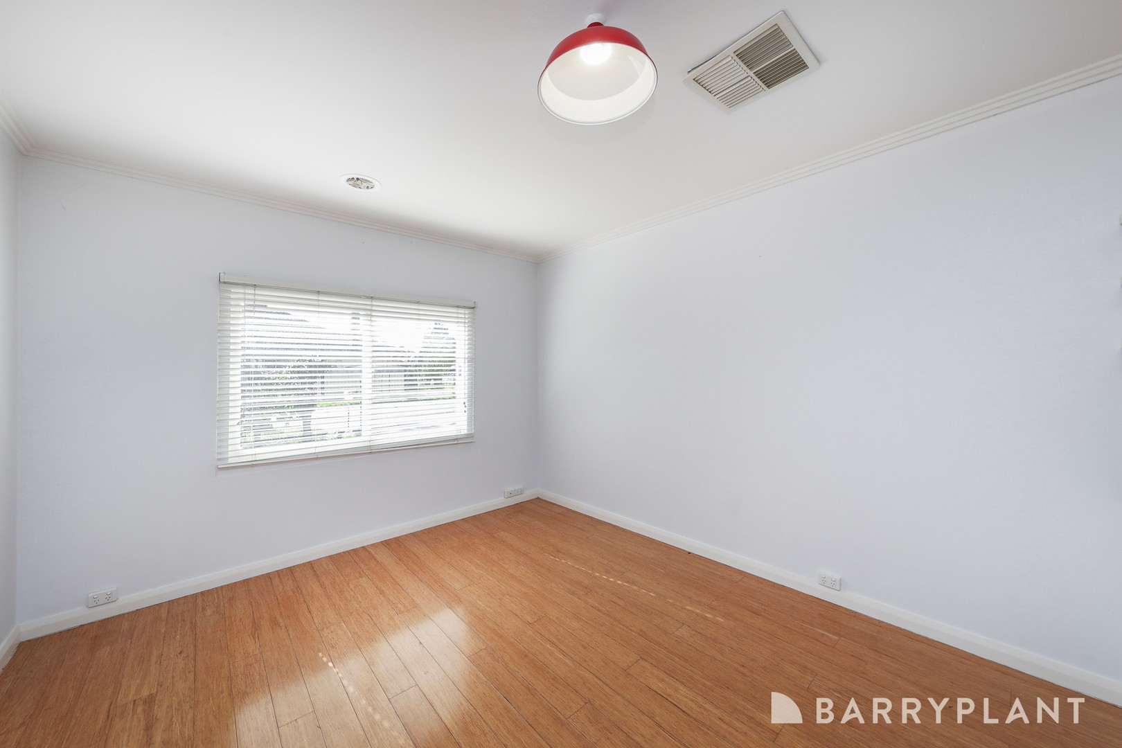 8 Nixon Street, Sunshine, VIC 3020, Sunshine - Thumbnail 3