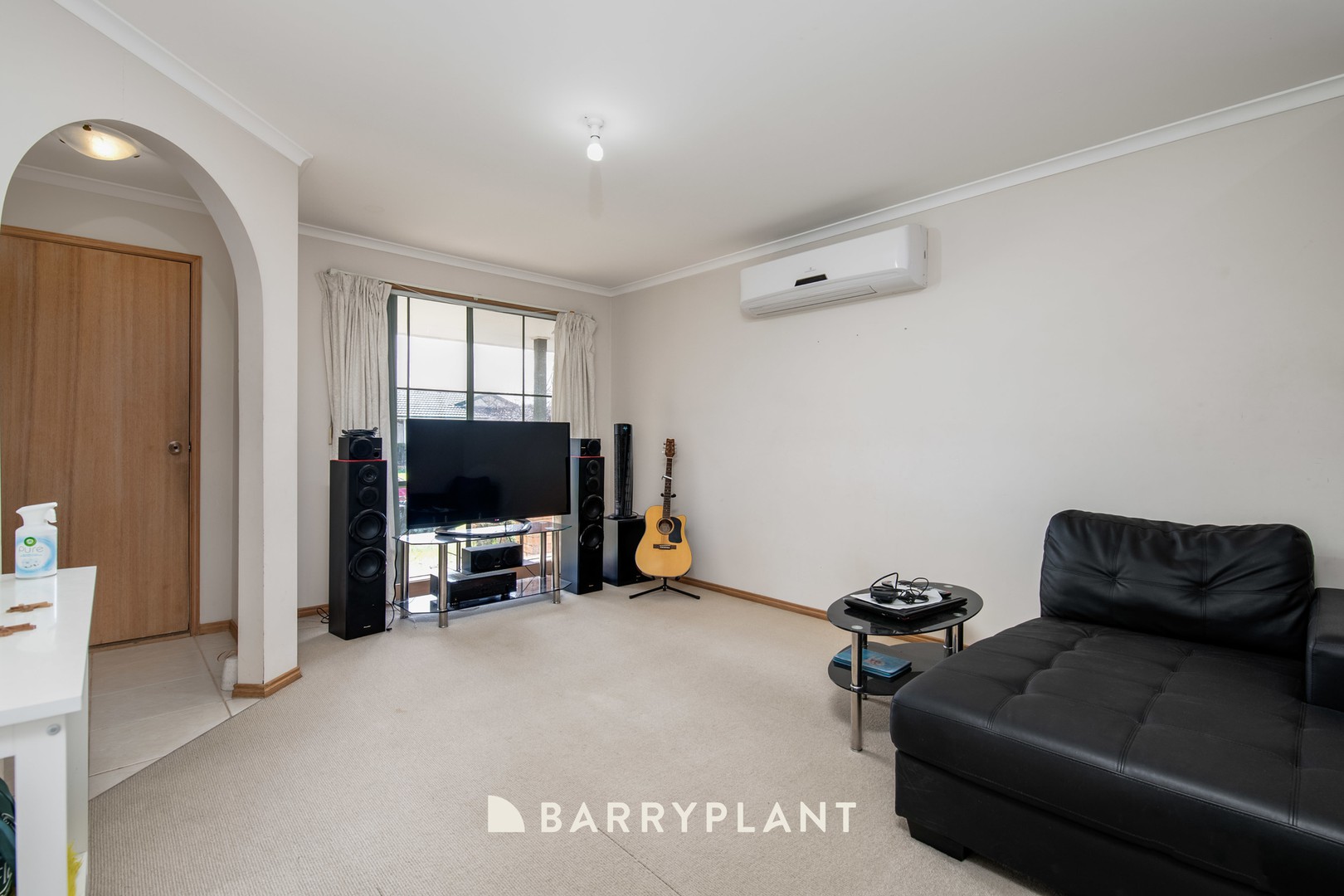 8 Norman Place, Narre Warren, VIC 3805, Narre Warren - Thumbnail 2