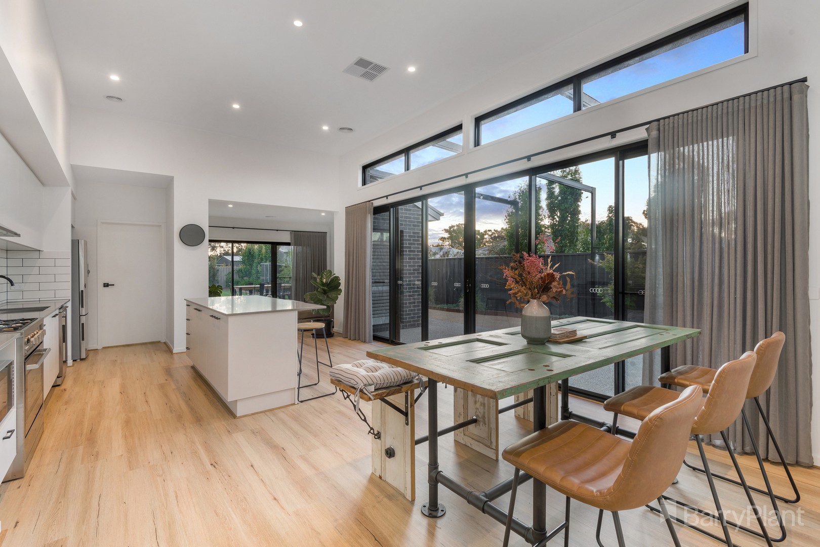 8 Normande CourtAscot, VIC 3551, Ascot - Thumbnail 5