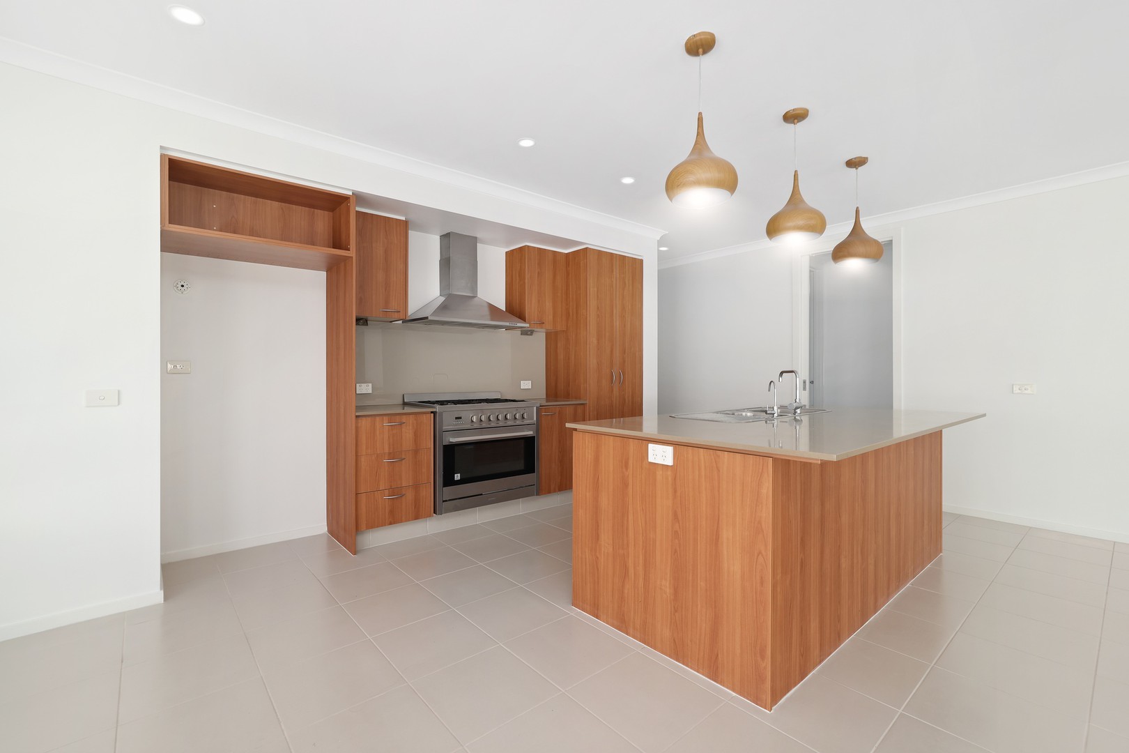 8 Oakland Avenue, Point Cook, VIC 3030, Point Cook - Thumbnail 3