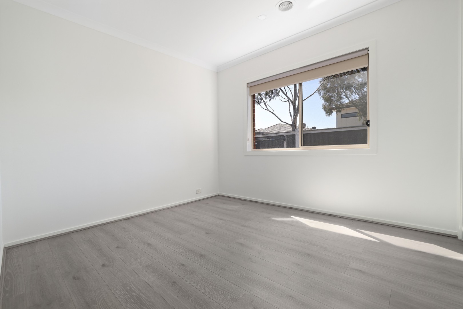 8 Oakland Avenue, Point Cook, VIC 3030, Point Cook - Thumbnail 8