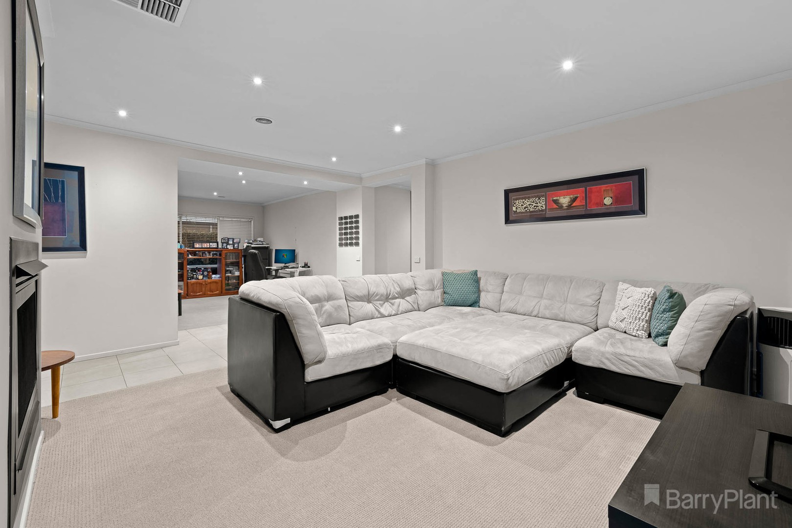 8 Oakmoss Place, Berwick, VIC 3806, Berwick - Thumbnail 6