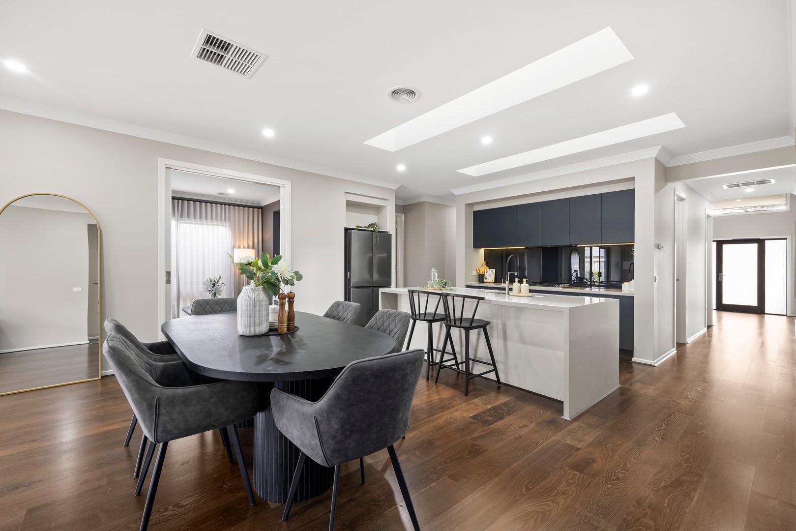 8 Olivine Boulevard, Donnybrook, VIC 3064, Donnybrook - Thumbnail 3