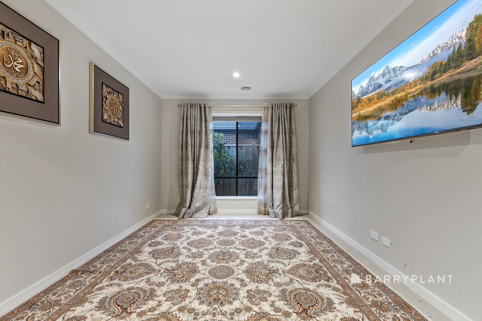 8 Orbit Street, Clyde North, VIC 3978, Clyde North - Thumbnail 6