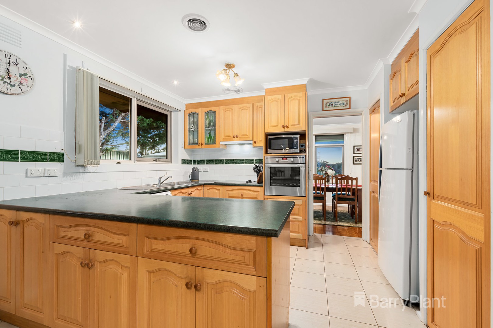 8 Pamburra CourtGreensborough, VIC 3088  - Leased, Greensborough - Thumbnail 3