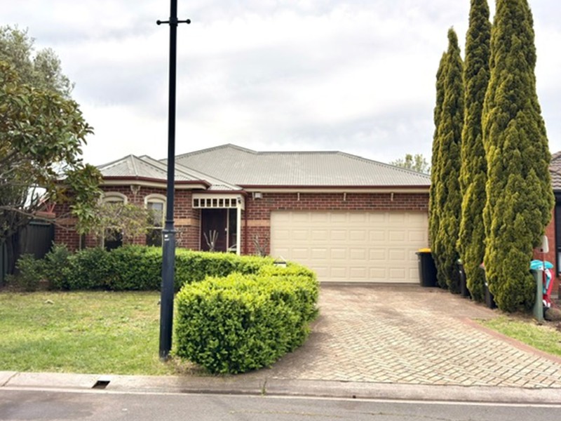 8 Parwan Court, Caroline Springs, VIC 3023 - Image - 15/10/2026