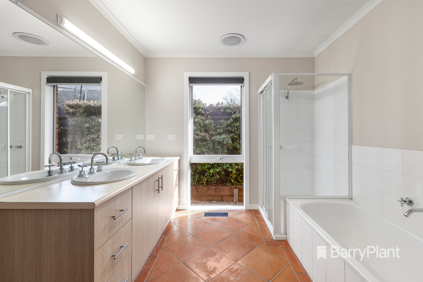 8 Paulette Close, St Helena, VIC 3088, St Helena - Thumbnail 6