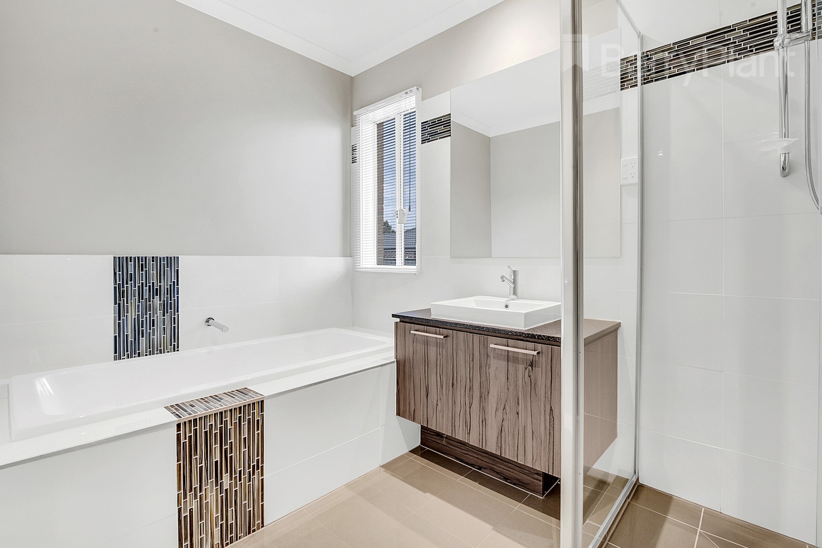 8 Penfold Street, Craigieburn, VIC 3064, Craigieburn - Thumbnail 4