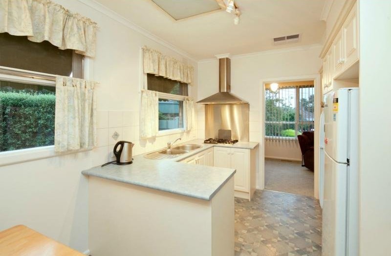 8 Penrith Street, Boronia, VIC 3155, Boronia - Thumbnail 3