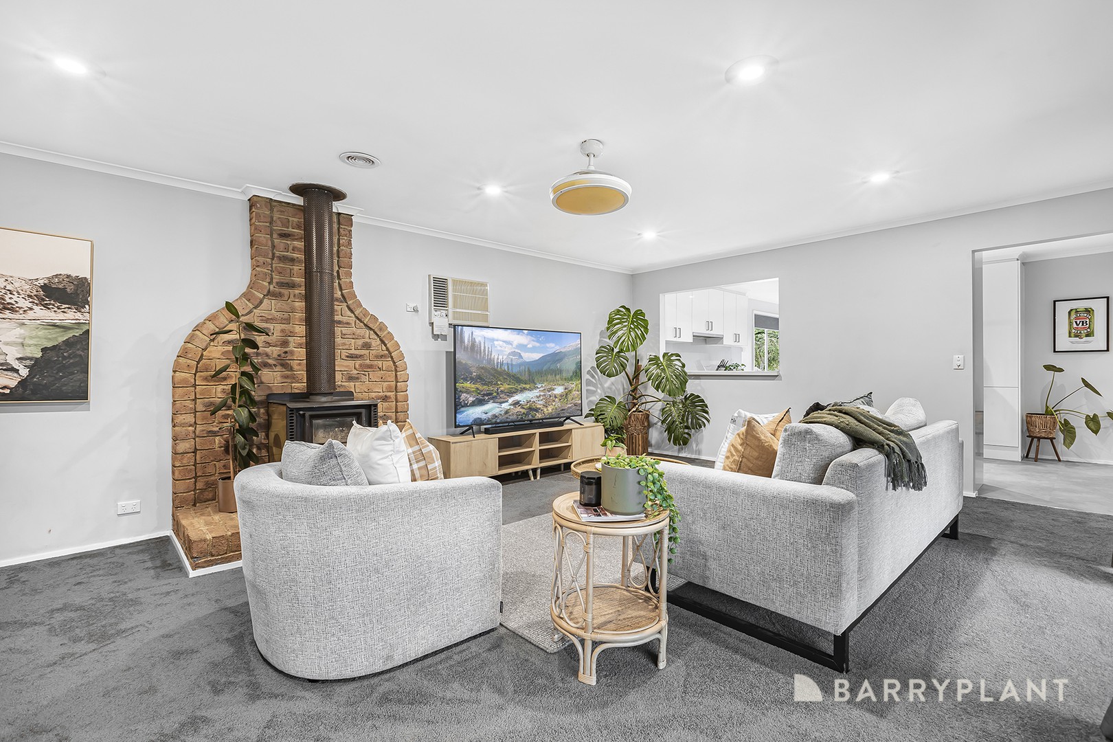 8 Piccadilly Court, Kilsyth, VIC 3137 - Thumbnail 2 - 06/02/2025