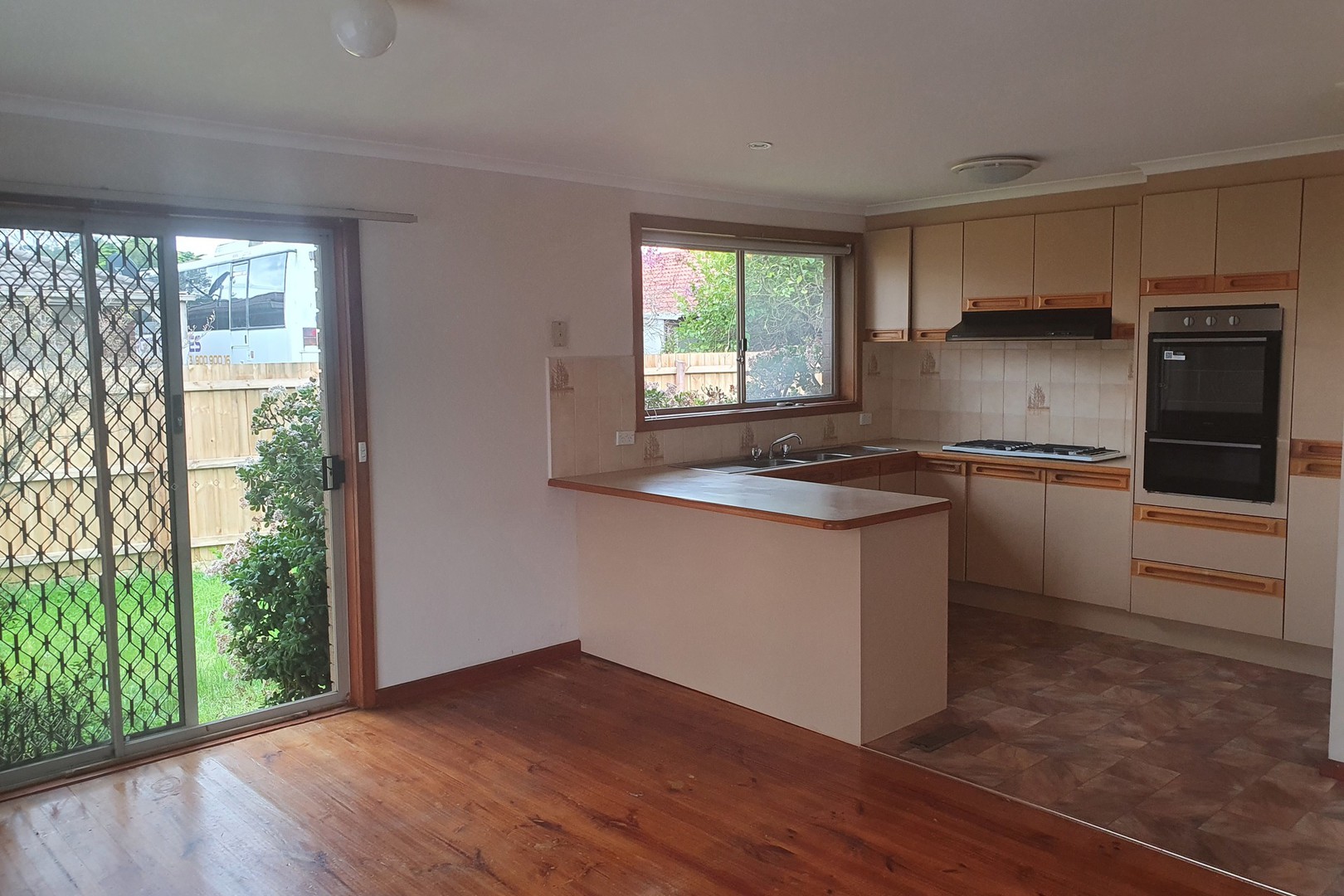 8 Pommel Crescent, Epping, VIC 3076, Epping - Thumbnail 3