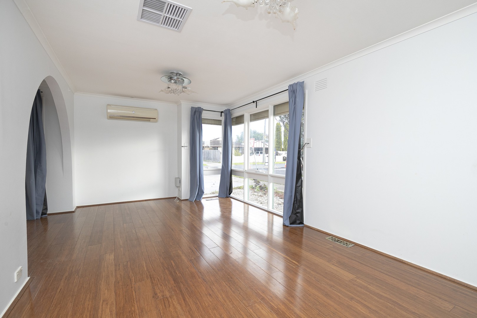 8 Porter Street, Melton South, VIC 3338, Melton South - Thumbnail 2