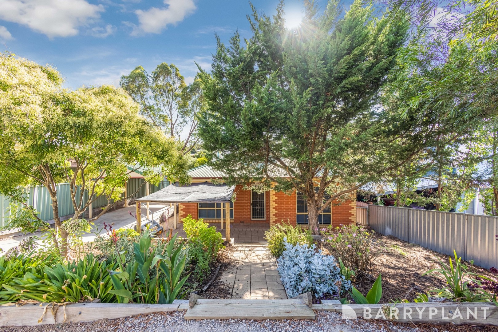 8 Quick StreetIronbark, VIC 3550  - Leased, Ironbark - Thumbnail 2
