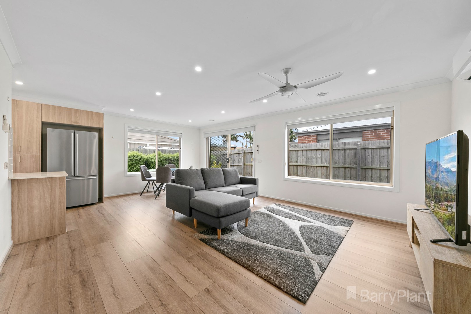 8 Quinella WayPakenham, VIC 3810, Pakenham - Thumbnail 3