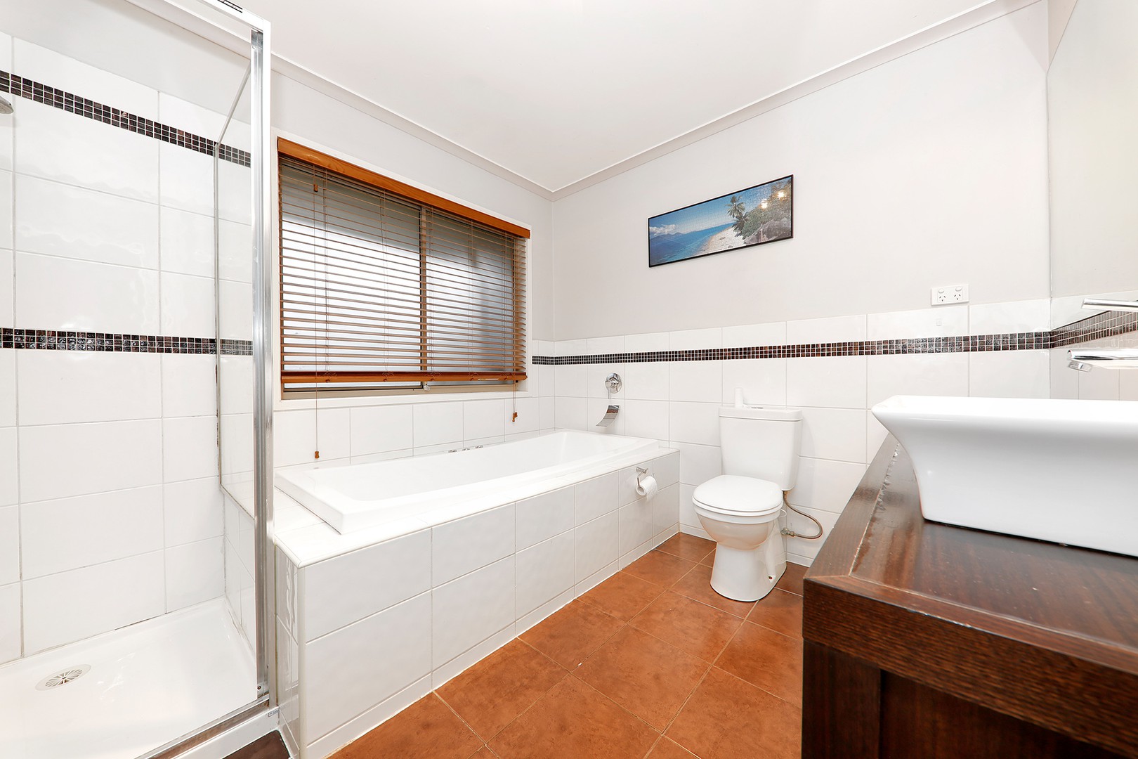 8 Radleigh Drive, Wheelers Hill, VIC 3150, Wheelers Hill - Thumbnail 4