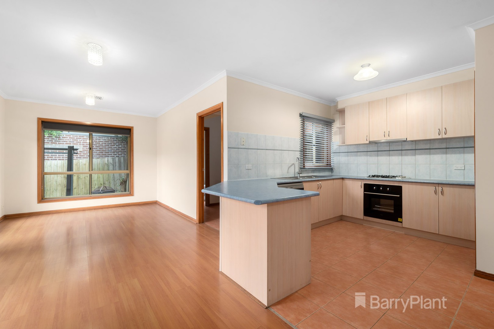 8 Railway Road, Eltham, VIC 3095, Eltham - Thumbnail 2