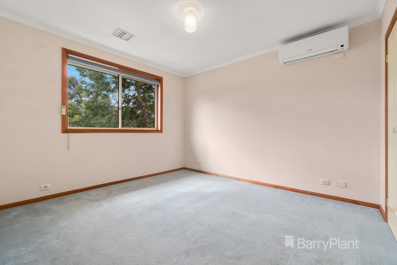 8 Railway Road, Eltham, VIC 3095, Eltham - Thumbnail 4