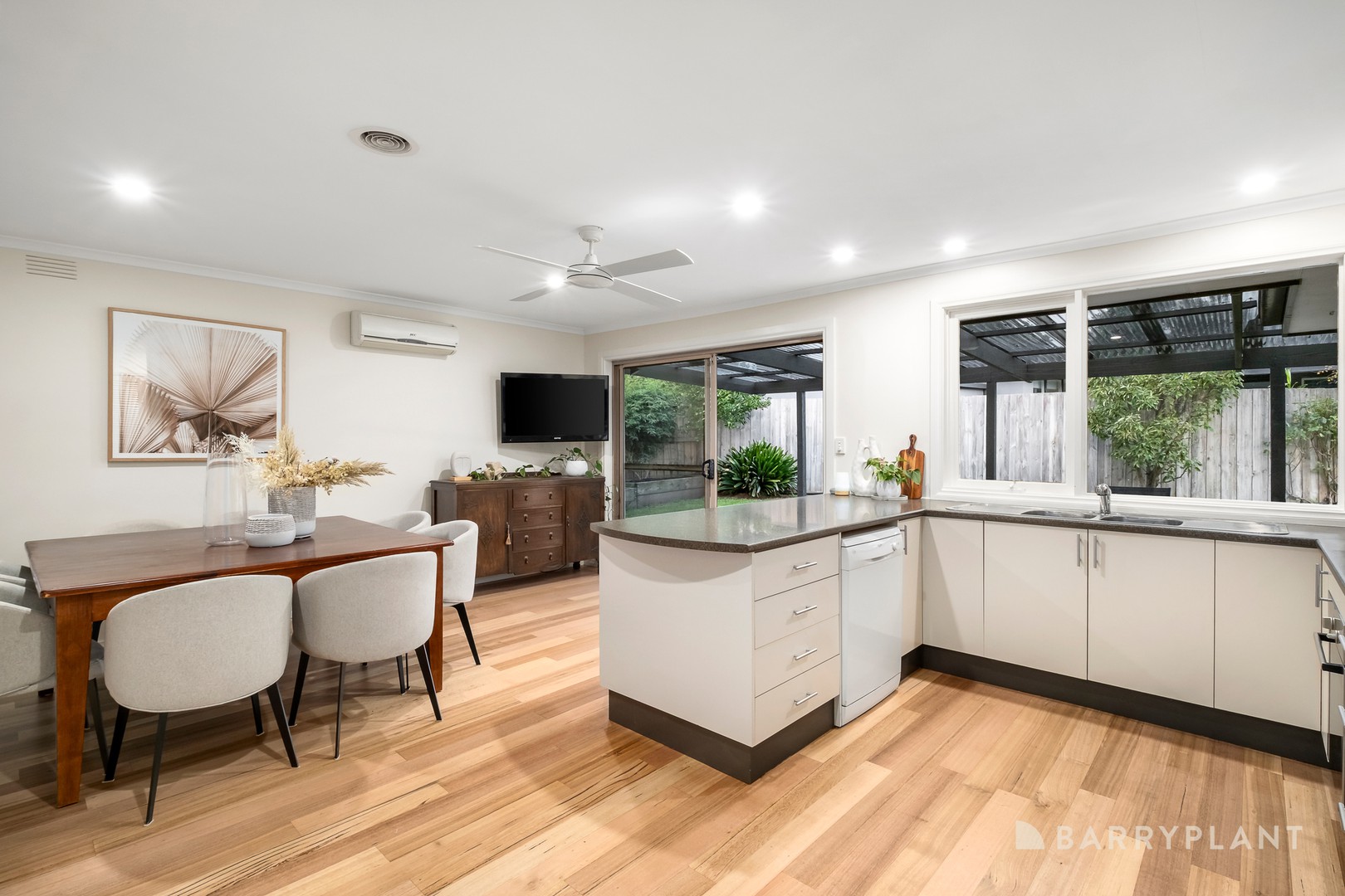 8 Rainsford Court, Dingley Village, VIC 3172, Dingley Village - Thumbnail 4