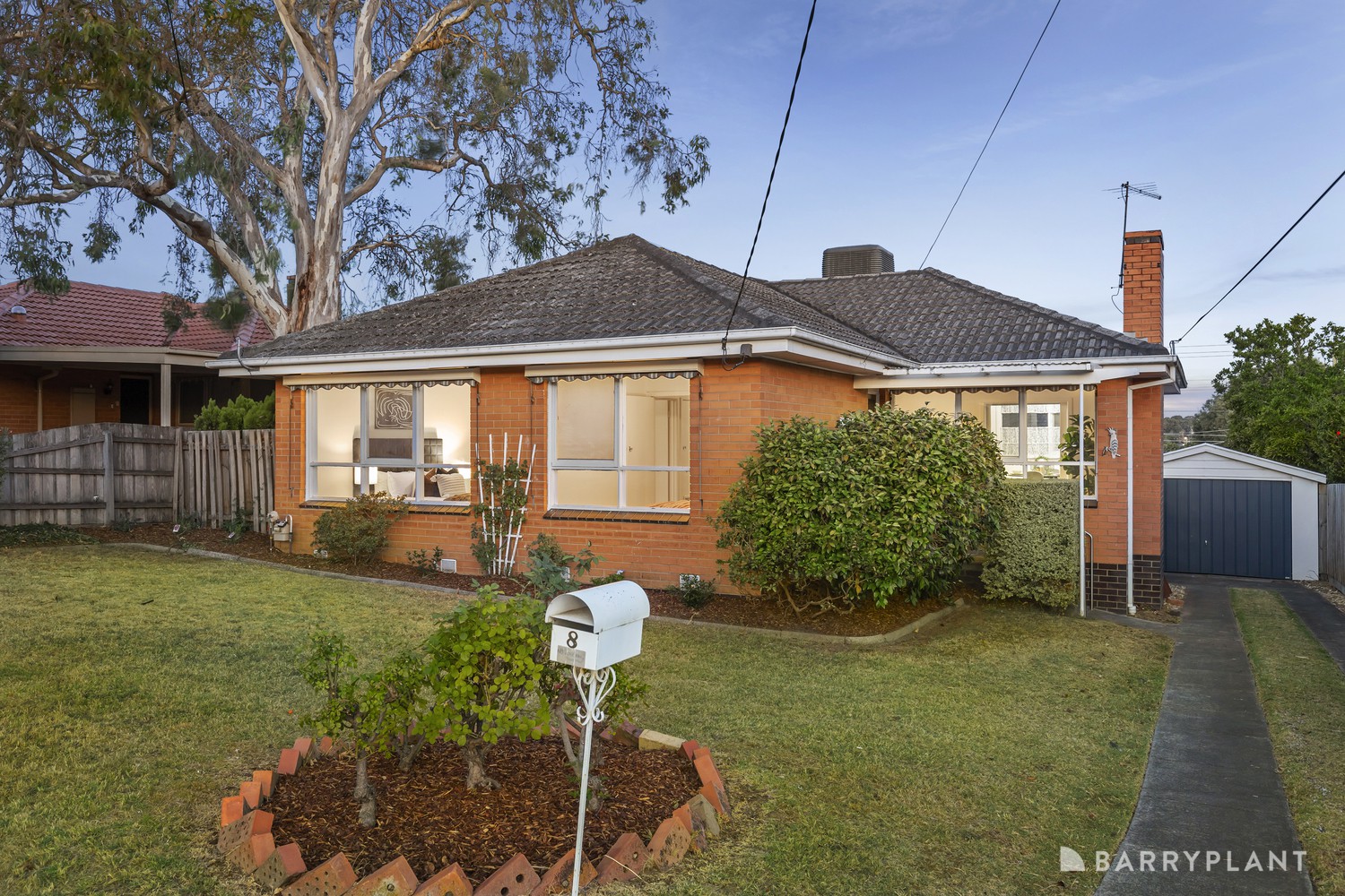 8 Regis Court, Watsonia, VIC 3087