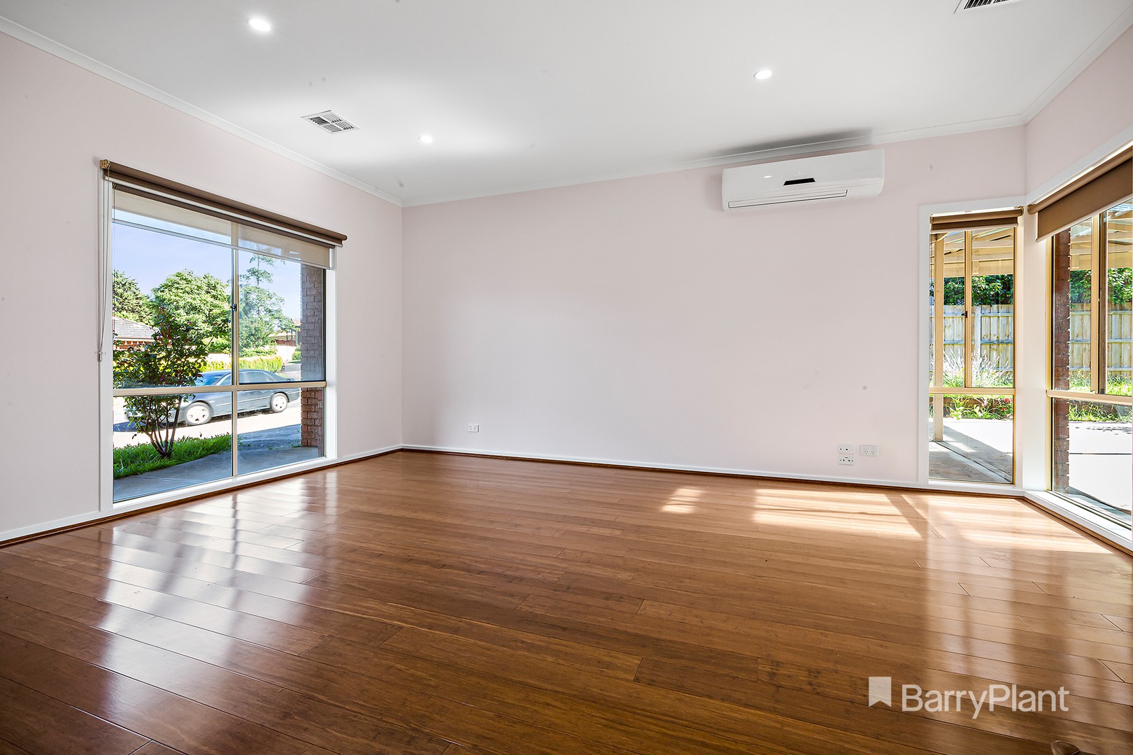 8 Renmark Court, Berwick, VIC 3806 - Thumbnail 2 - 16/01/2026