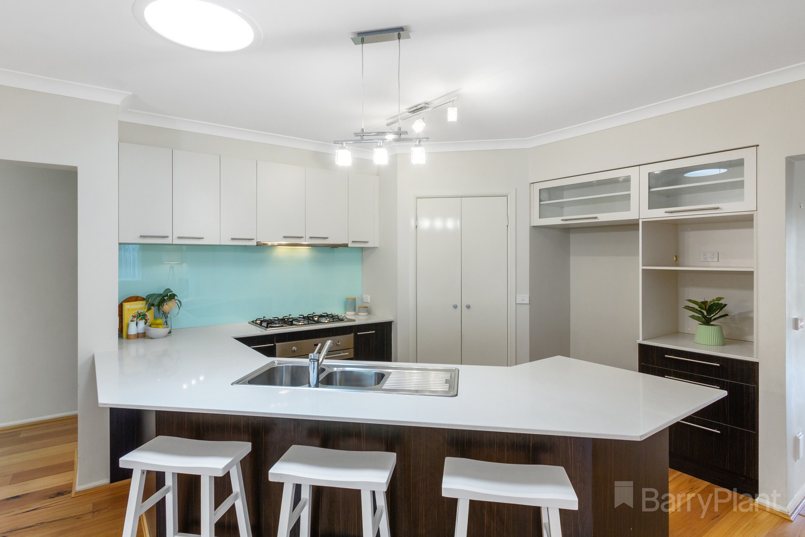 8 Riparian Way, Ferntree Gully, VIC 3156, Ferntree Gully - Thumbnail 4