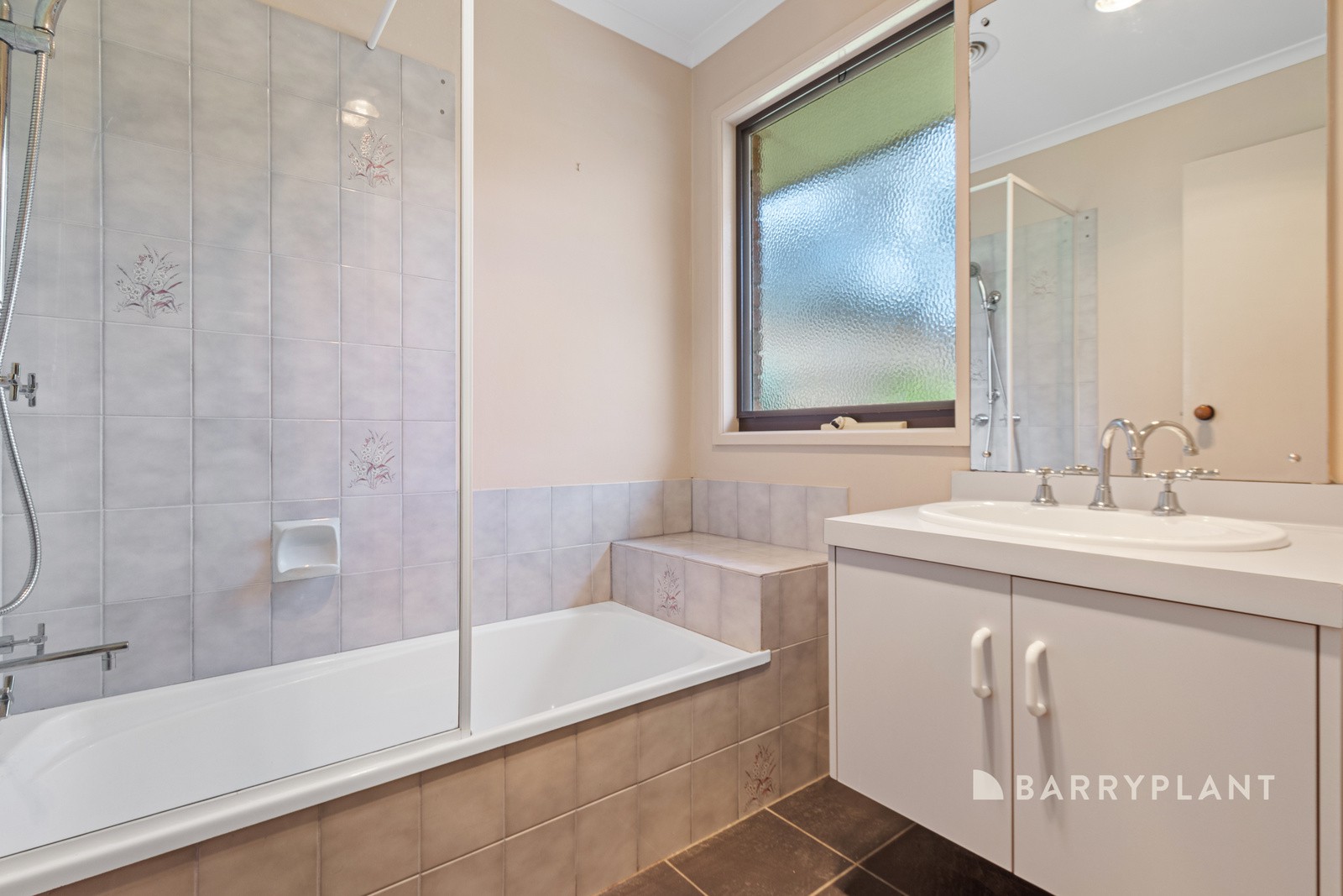8 Robbie Close, Rowville, VIC 3178, Rowville - Thumbnail 4