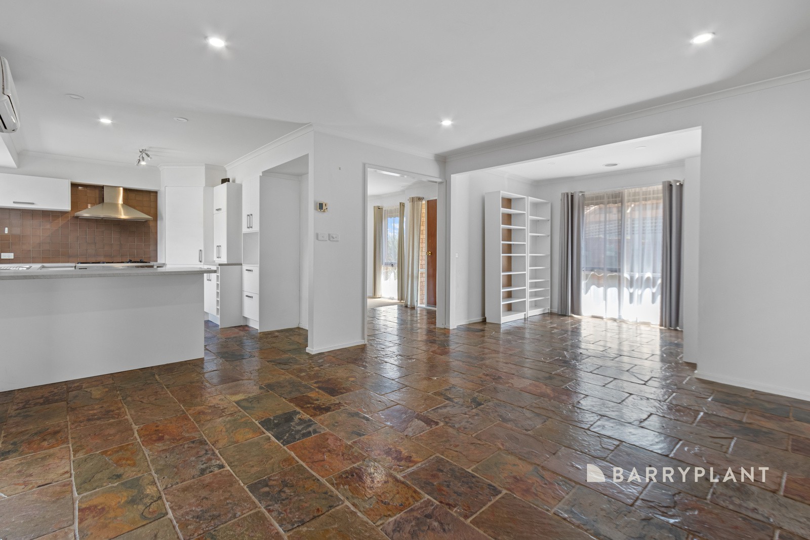 8 Robbie Close, Rowville, VIC 3178, Rowville - Thumbnail 7