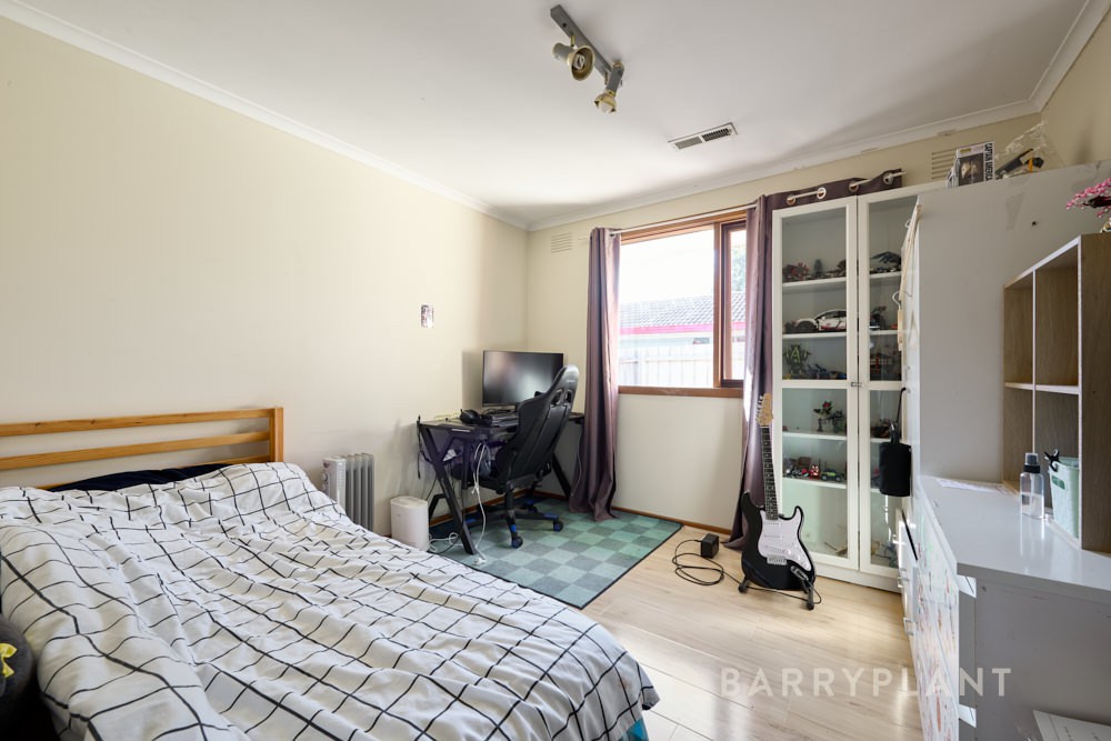8 Robinson Cr, Hampton Park, VIC 3976, Hampton Park - Thumbnail 8