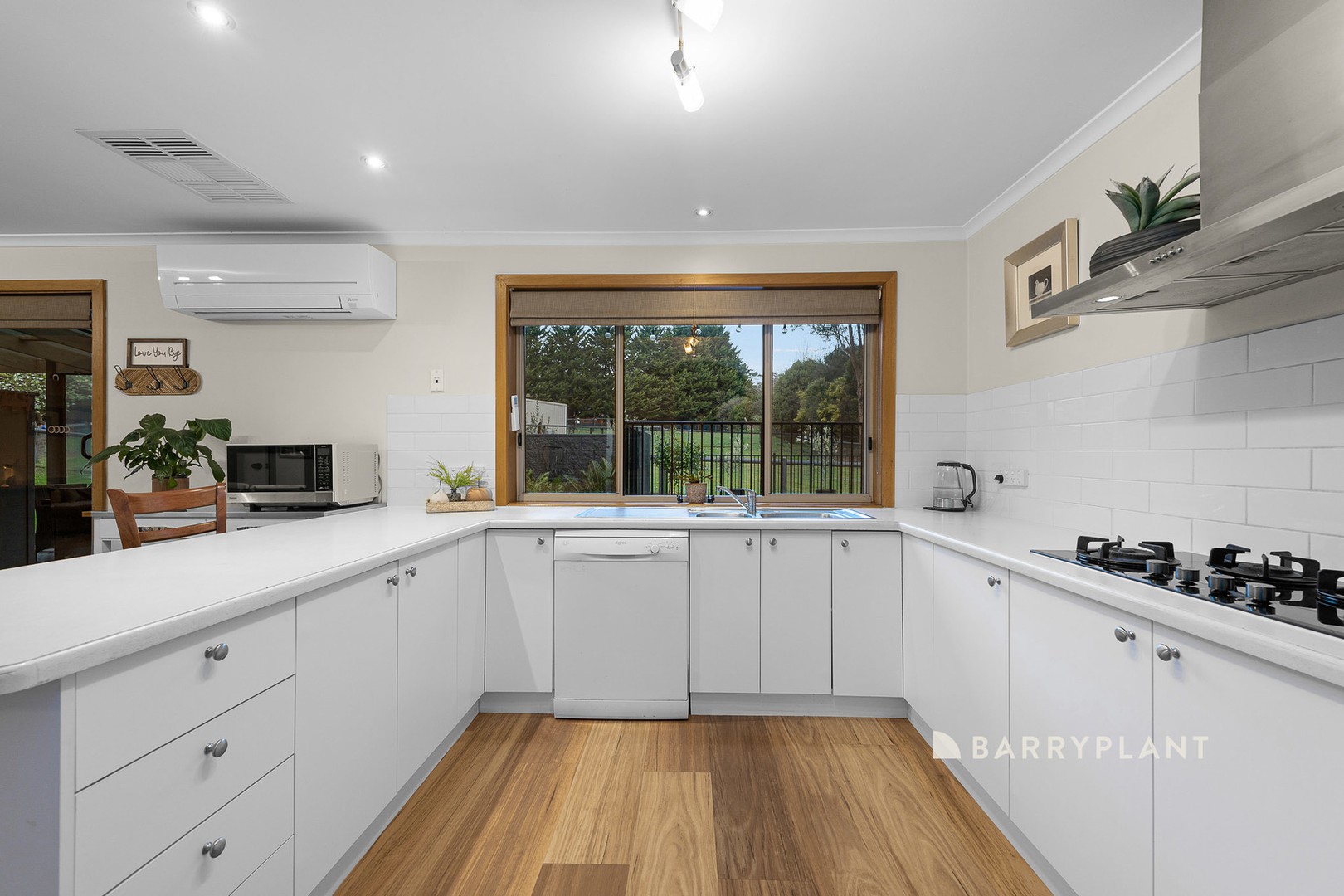8 Robyn Court, Drouin, VIC 3818, Drouin - Thumbnail 6