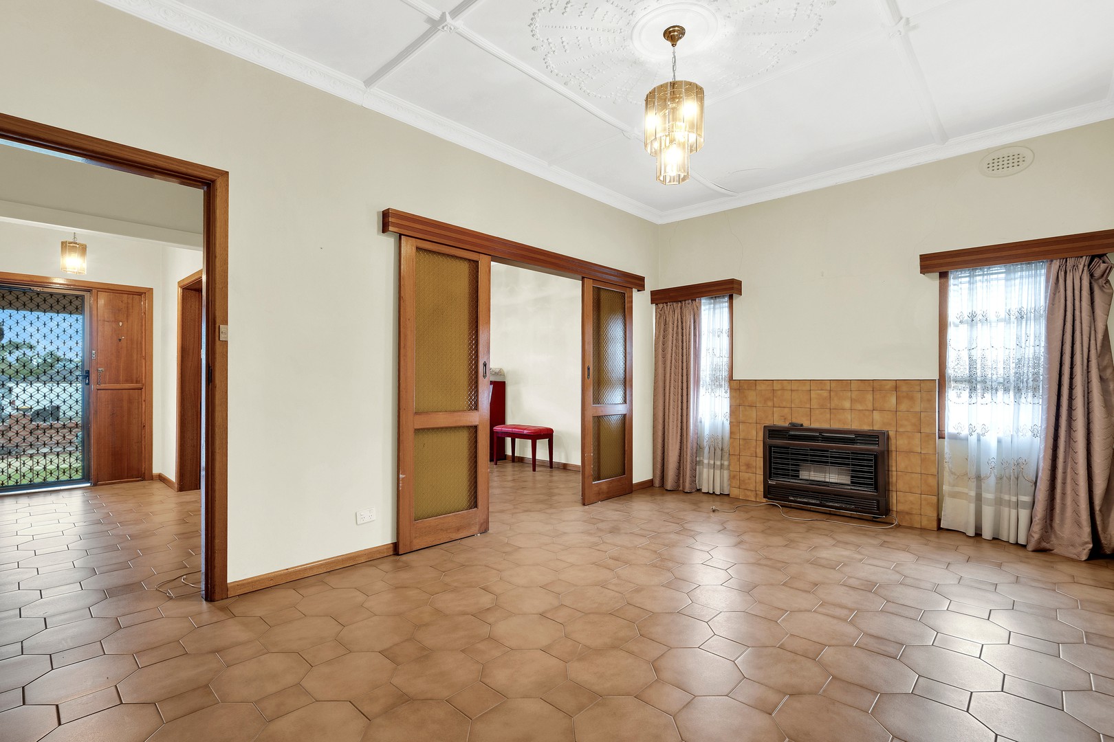 8 Rodney Avenue, Coburg North, VIC 3058, Coburg North - Thumbnail 3