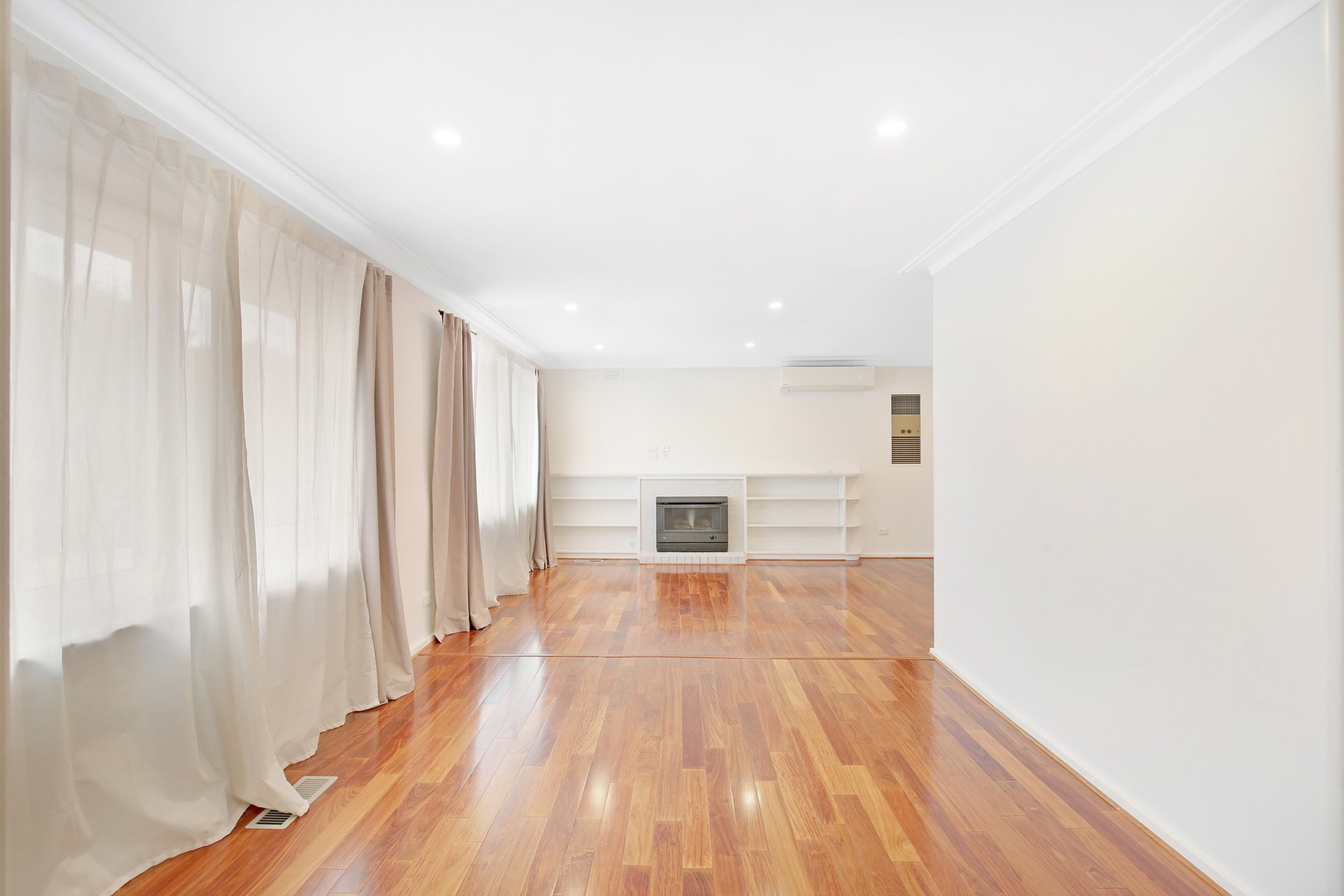 8 Ronald Court, Watsonia North, VIC 3087, Watsonia North - Thumbnail 3
