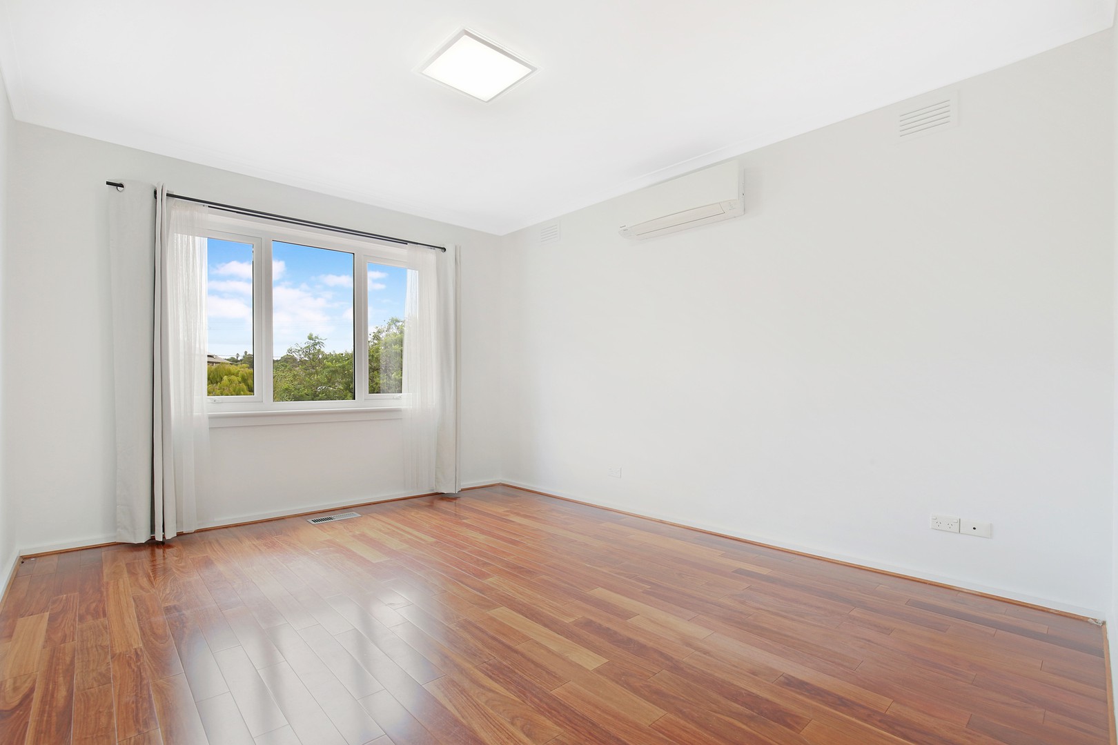 8 Ronald Court, Watsonia North, VIC 3087, Watsonia North - Thumbnail 5