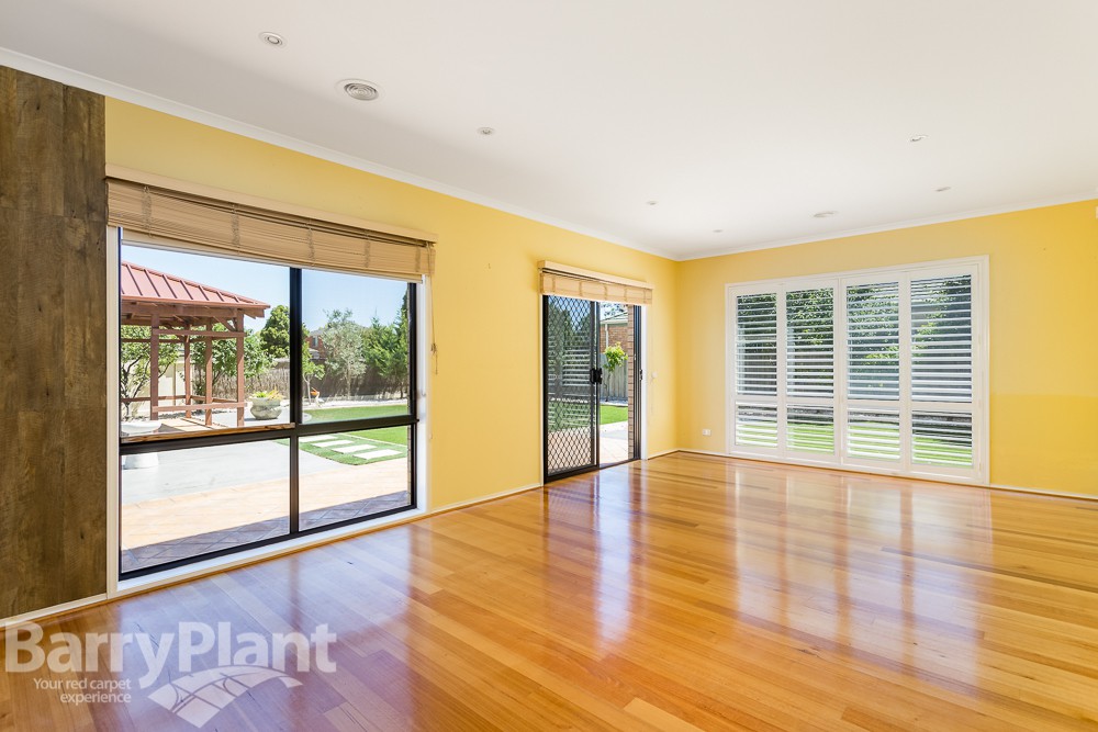 8 Ronaldsay Place, Point Cook, VIC 3030, Point Cook - Thumbnail 7