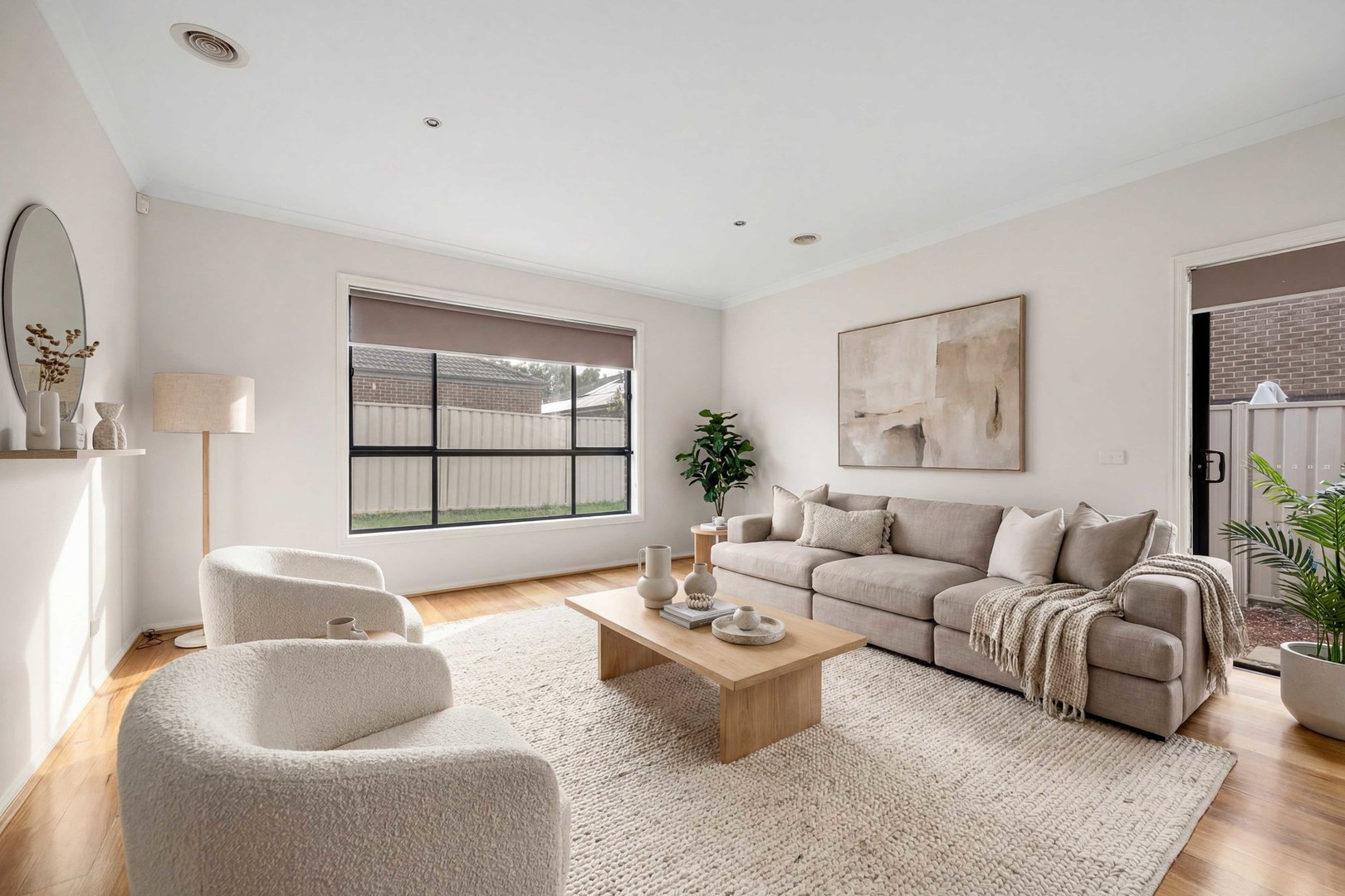 8 Rosella Crescent, Caroline Springs, VIC 3023 - Thumbnail 2 - 04/06/2026