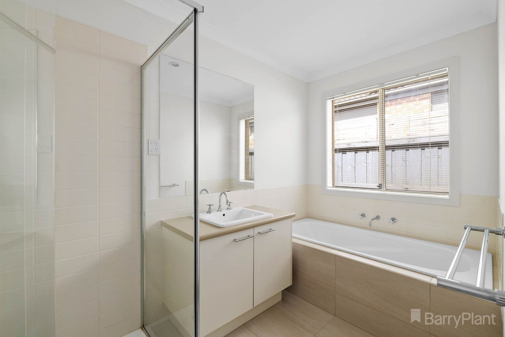 8 Rosina Drive, Officer, VIC 3809, Officer - Thumbnail 8