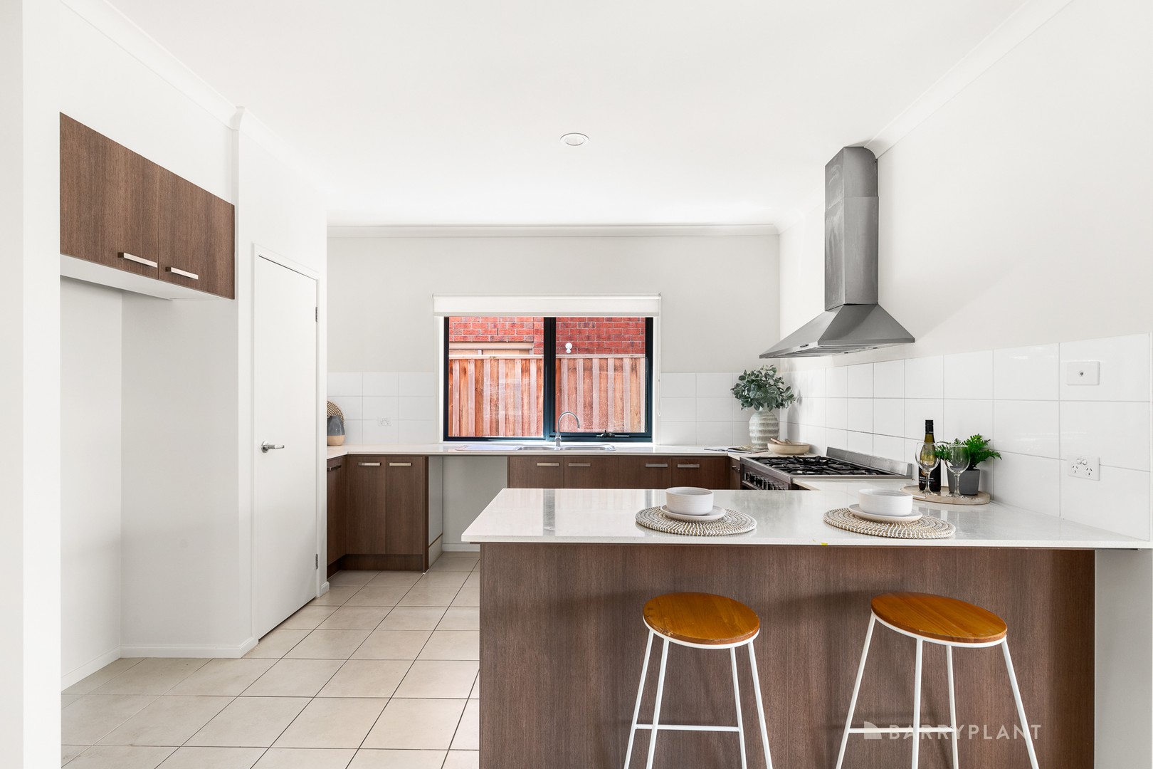8 Royal Circuit, Point Cook, VIC 3030, Point Cook - Thumbnail 2