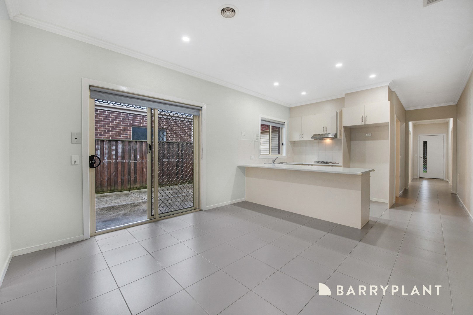 8 Runecrest Terrace, Epping, VIC 3076 - Thumbnail 2 - 10/06/2025