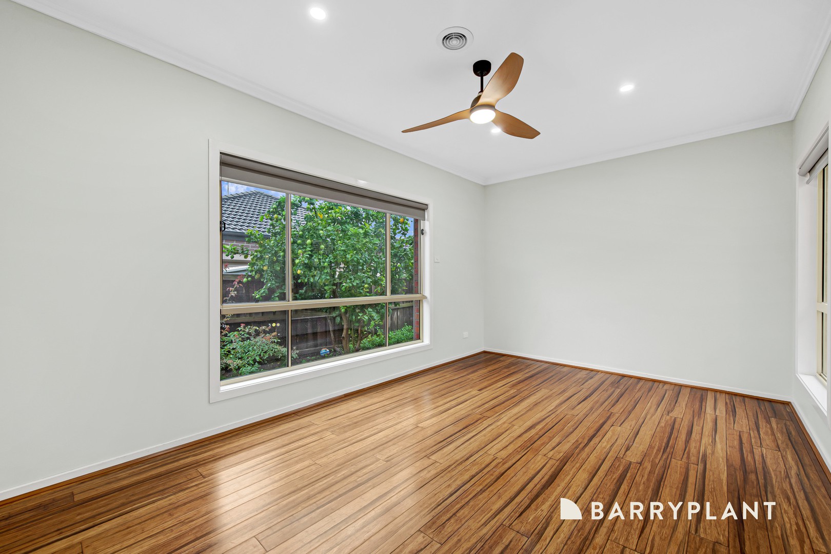 8 Runecrest Terrace, Epping, VIC 3076, Epping - Thumbnail 6