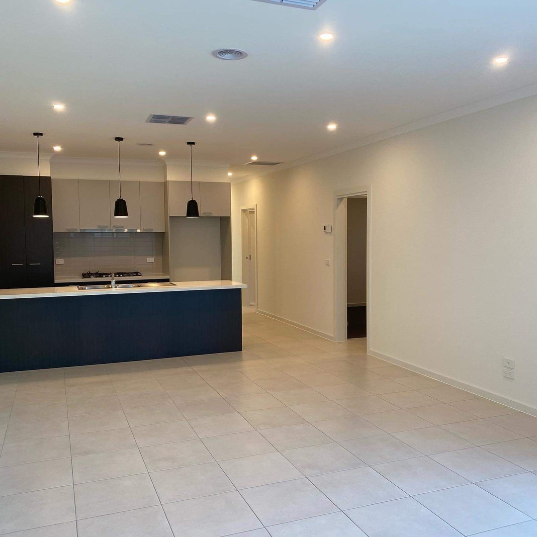8 Rushmore Way, Plumpton, VIC 3335, Plumpton - Thumbnail 2