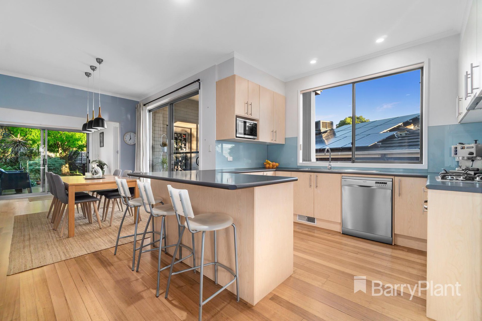 8 Sainsbury AvenueGreensborough, VIC 3088, Greensborough - Thumbnail 4