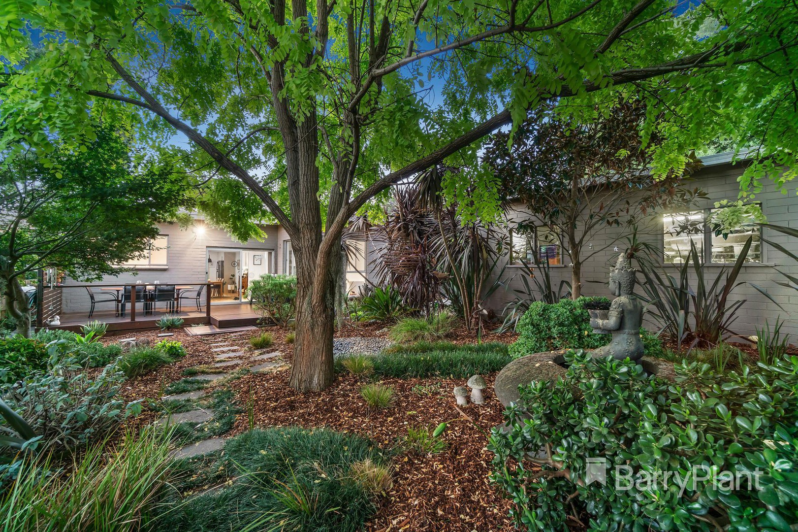 8 Sainsbury AvenueGreensborough, VIC 3088, Greensborough - Thumbnail 8