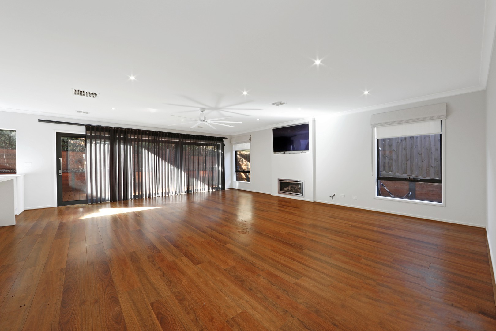 8 Salina Rise, Ferntree Gully, VIC 3156 - Thumbnail 1 - 14/05/2025