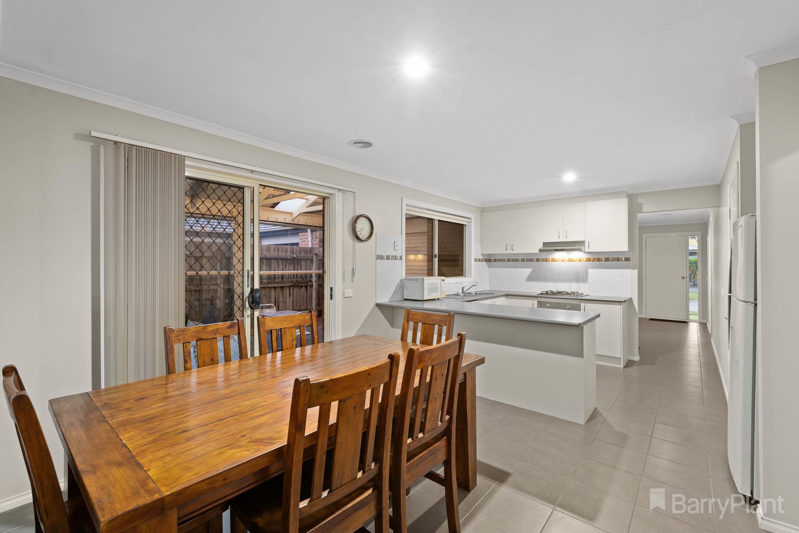 8 Samchelle Place, Pakenham, VIC 3810, Pakenham - Thumbnail 3