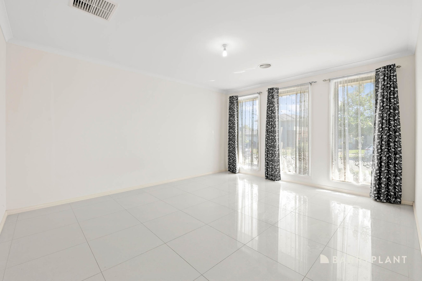 8 Samson Grove, Cranbourne East, VIC 3977, Cranbourne East - Thumbnail 5