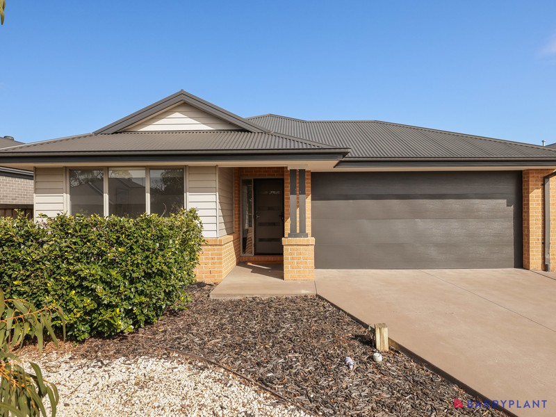 8 Sandpiper Circuit, Cowes, VIC 3922 - Image - 08/09/2026